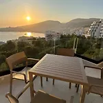 Appartamento Seaside Sanctuary In *