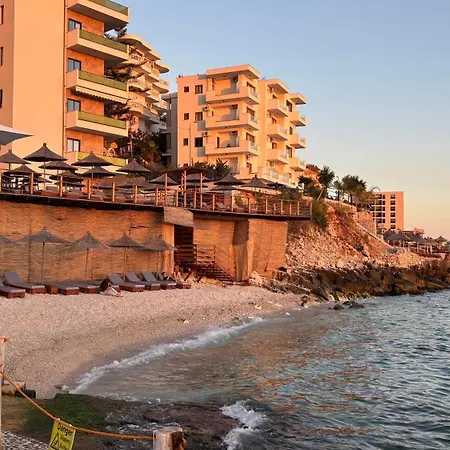 Apartment Seaside Sanctuary In Sarandë