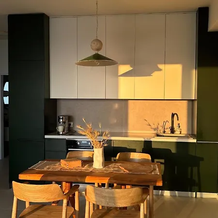 Seaside Sanctuary In * Sarandë