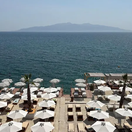 Seaside Sanctuary In * Sarandë