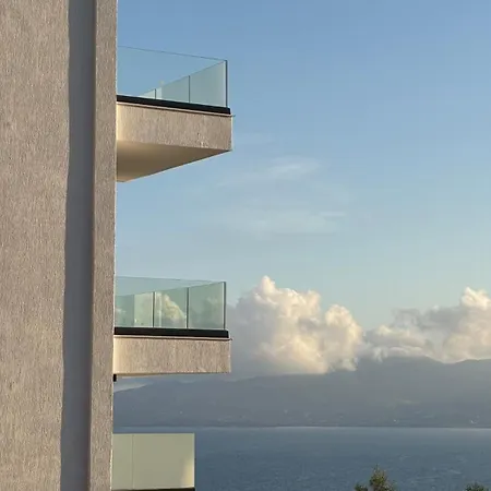 Seaside Sanctuary In Sarandë