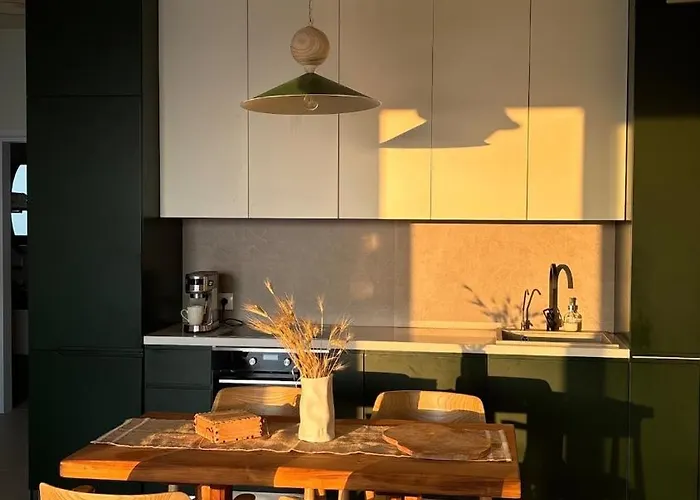 Seaside Sanctuary In * Sarandë